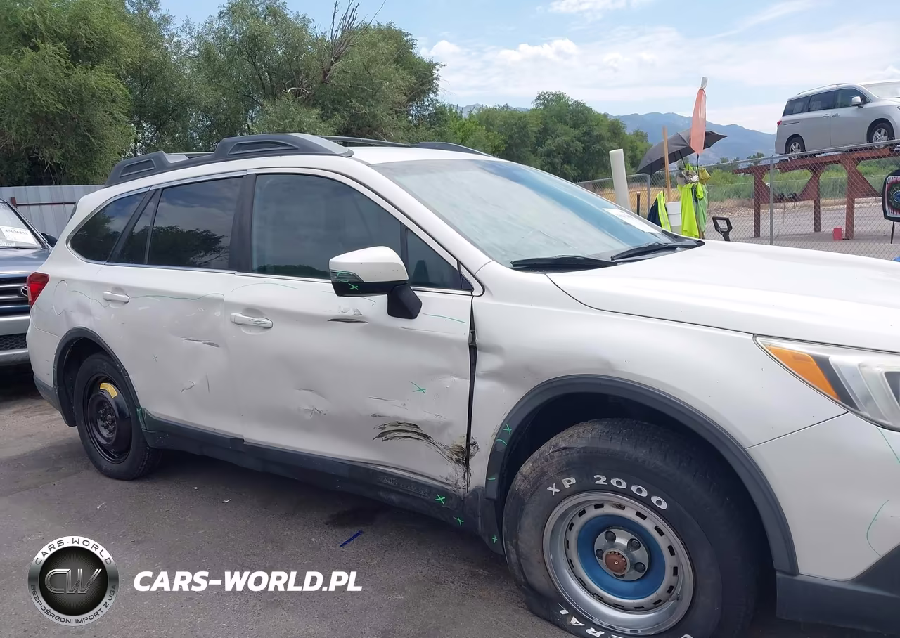 2016 Subaru Outback 2.5I Premium VIN:4S4BSAFC5G3215579 - 6