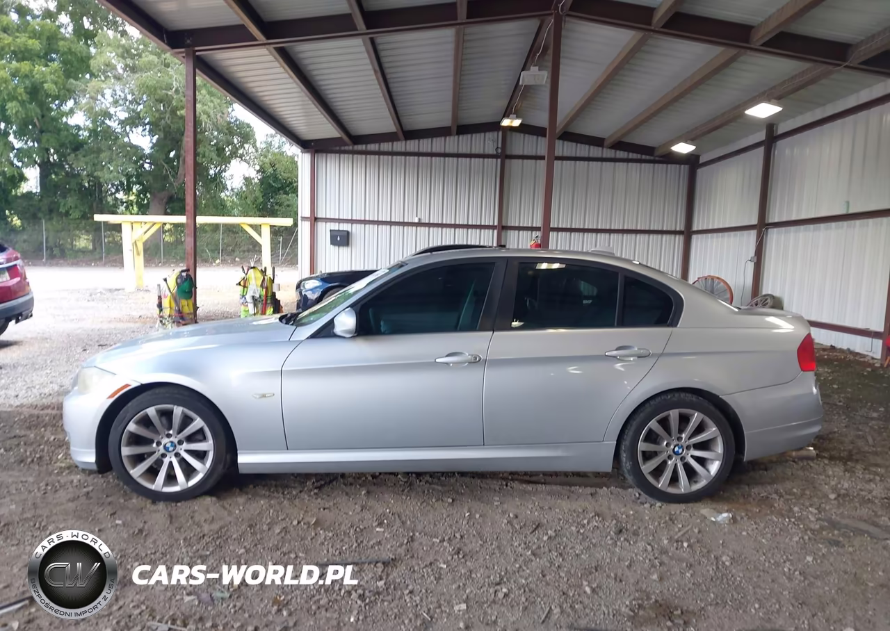 2011 BMW 328I VIN:WBAPH7G55BNM56533 - 14