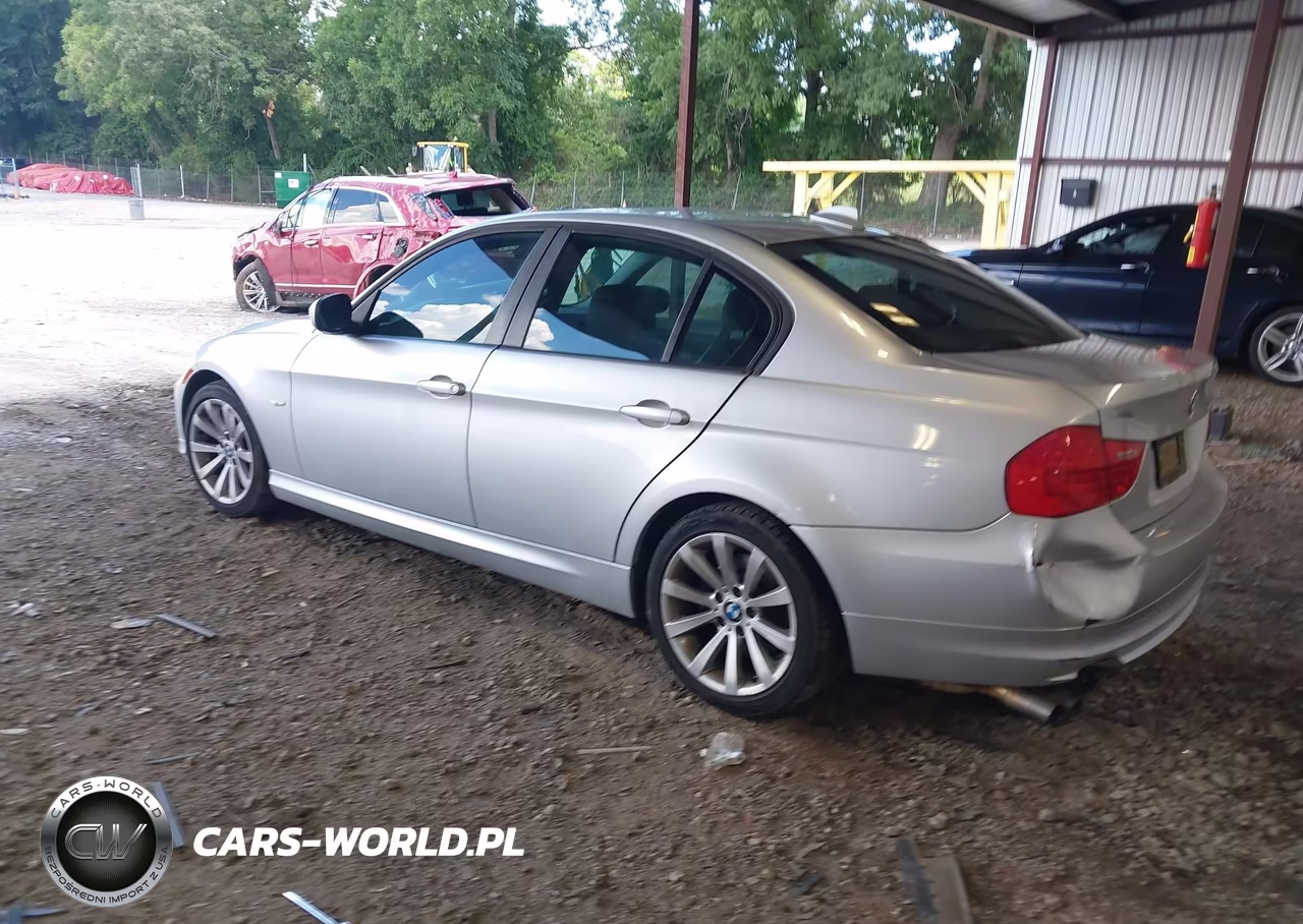 2011 BMW 328I VIN:WBAPH7G55BNM56533 - 3