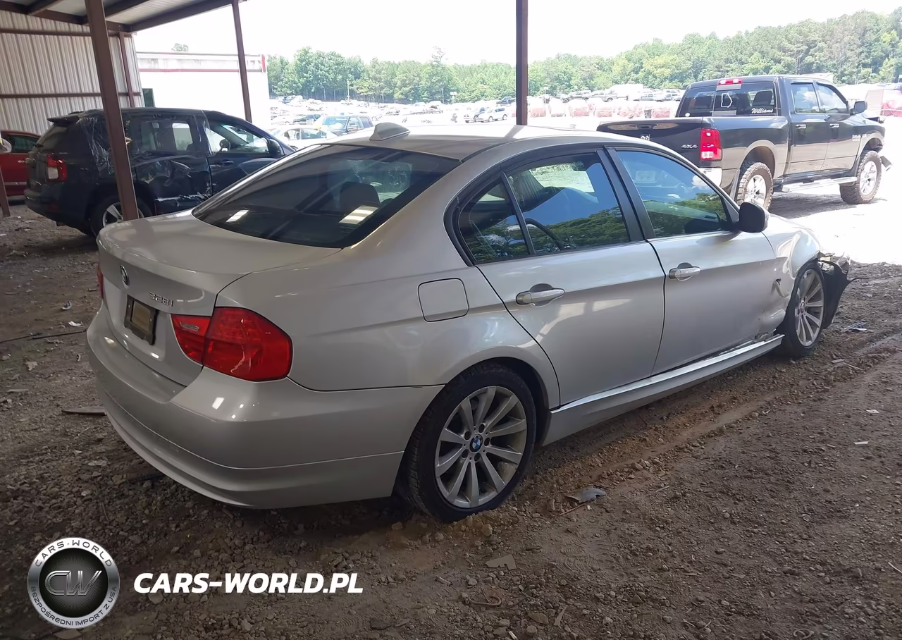2011 BMW 328I VIN:WBAPH7G55BNM56533 - 4