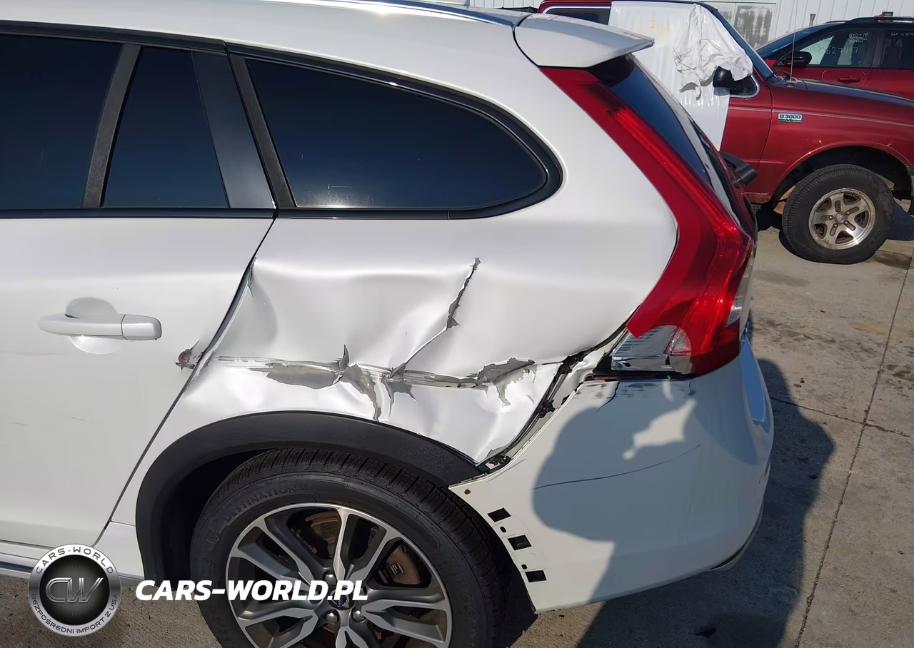 2016 Volvo V60 Cross Country T5 VIN:YV4612HK0G1003085 - 6