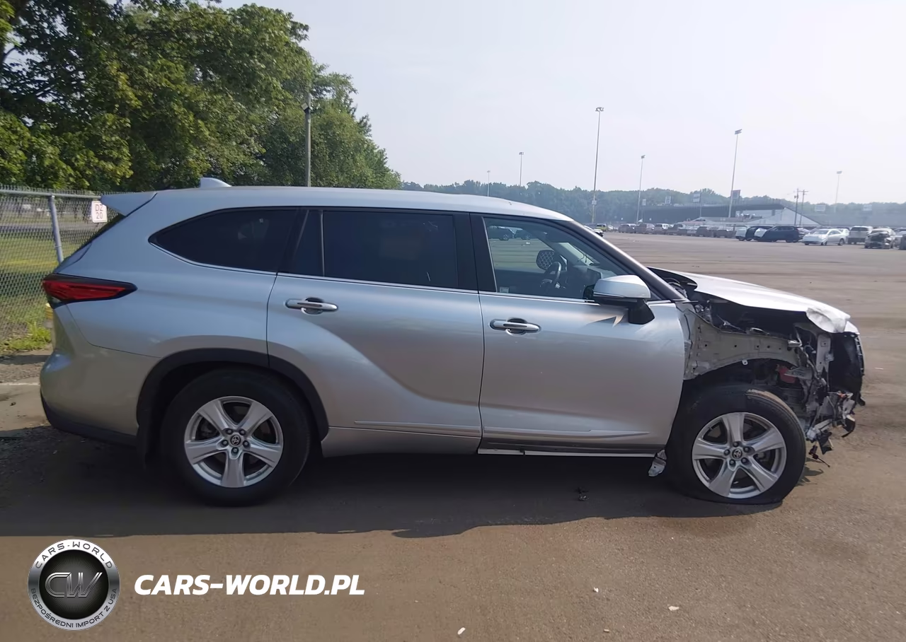 2020 Toyota Highlander Le VIN:5TDBZRBH3LS014711 - 13