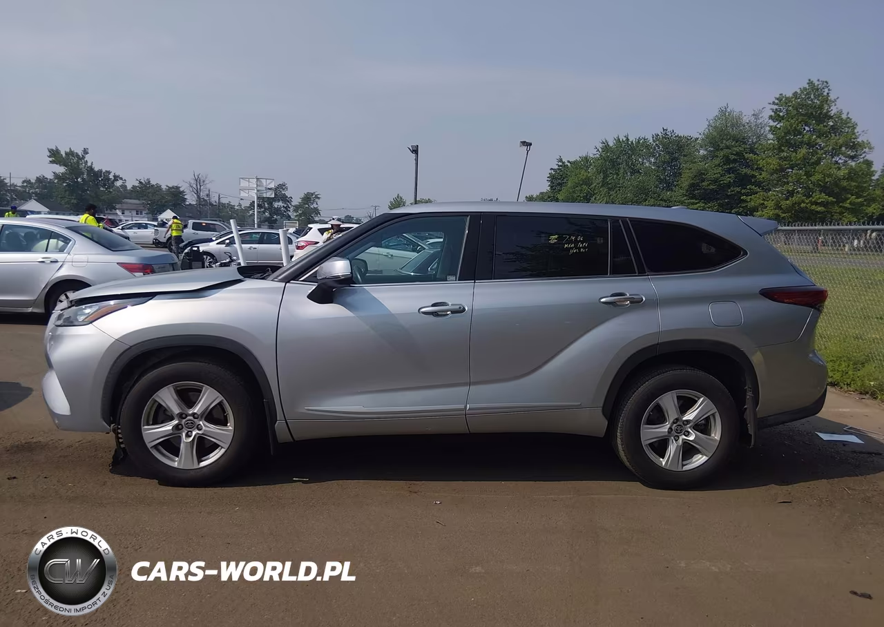 2020 Toyota Highlander Le VIN:5TDBZRBH3LS014711 - 14