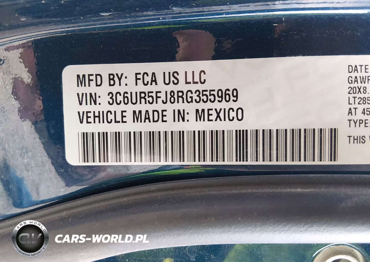 2024 Ram 2500 Laramie 4X4 6'4 Box VIN:3C6UR5FJ8RG355969 - 9