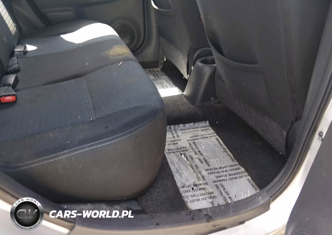 2015 Nissan Versa Note S (Sr)-S Plus-Sl-Sr-Sv VIN:3N1CE2CP3FL410227 - 8