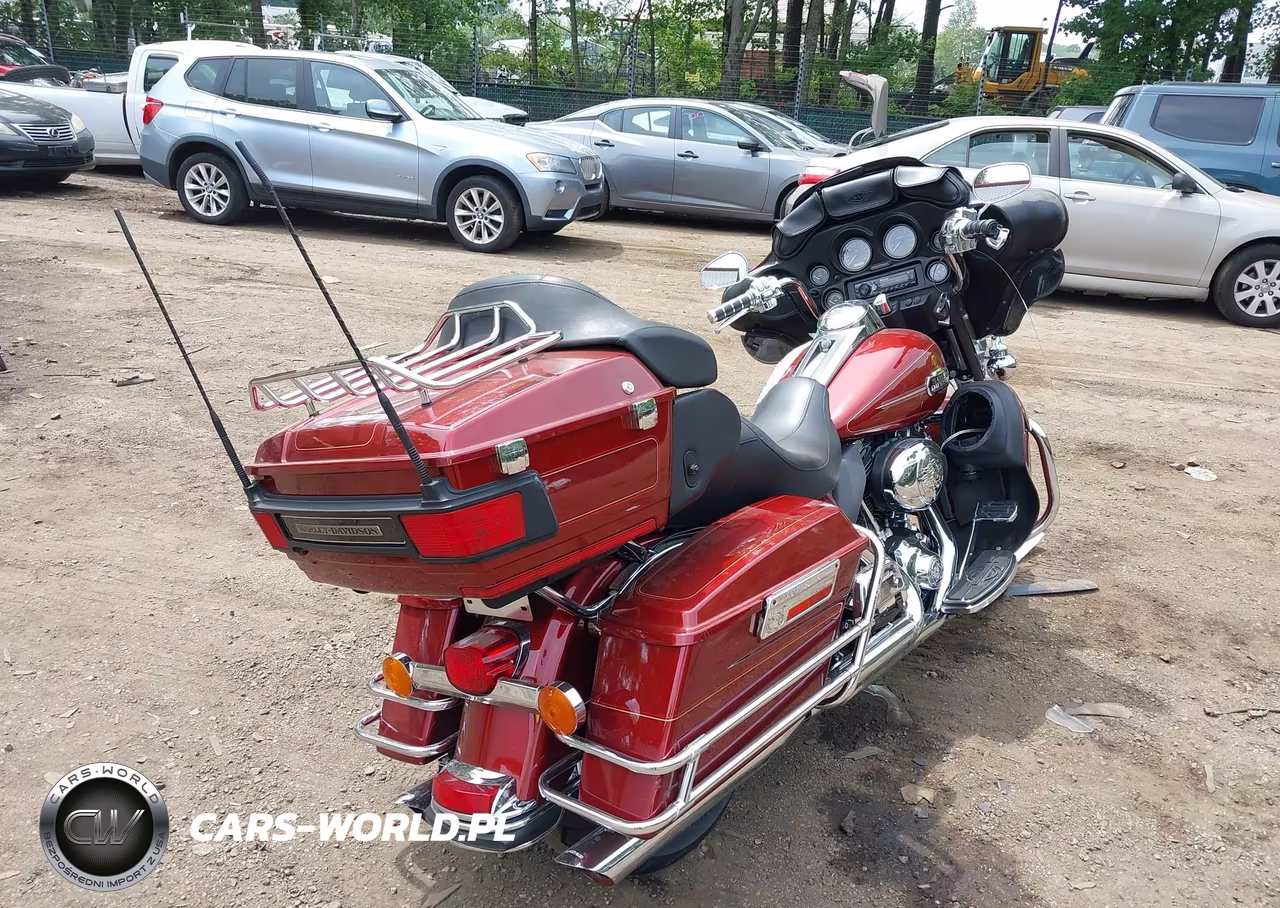2010 Harley-Davidson Flhtcu VIN:1HD1FC415AB668601 - 12