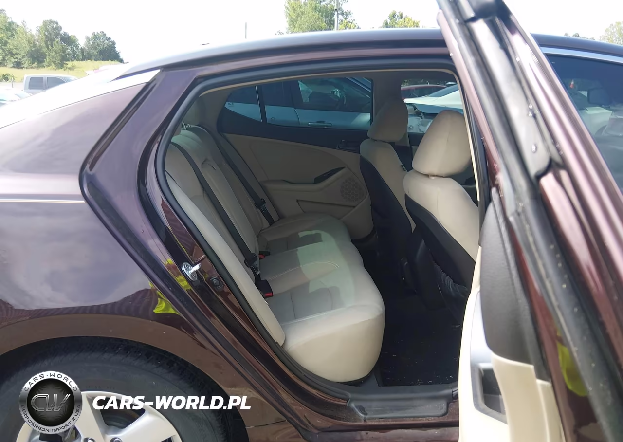 2015 Kia Optima Lx VIN:5XXGM4A77FG418617 - 8