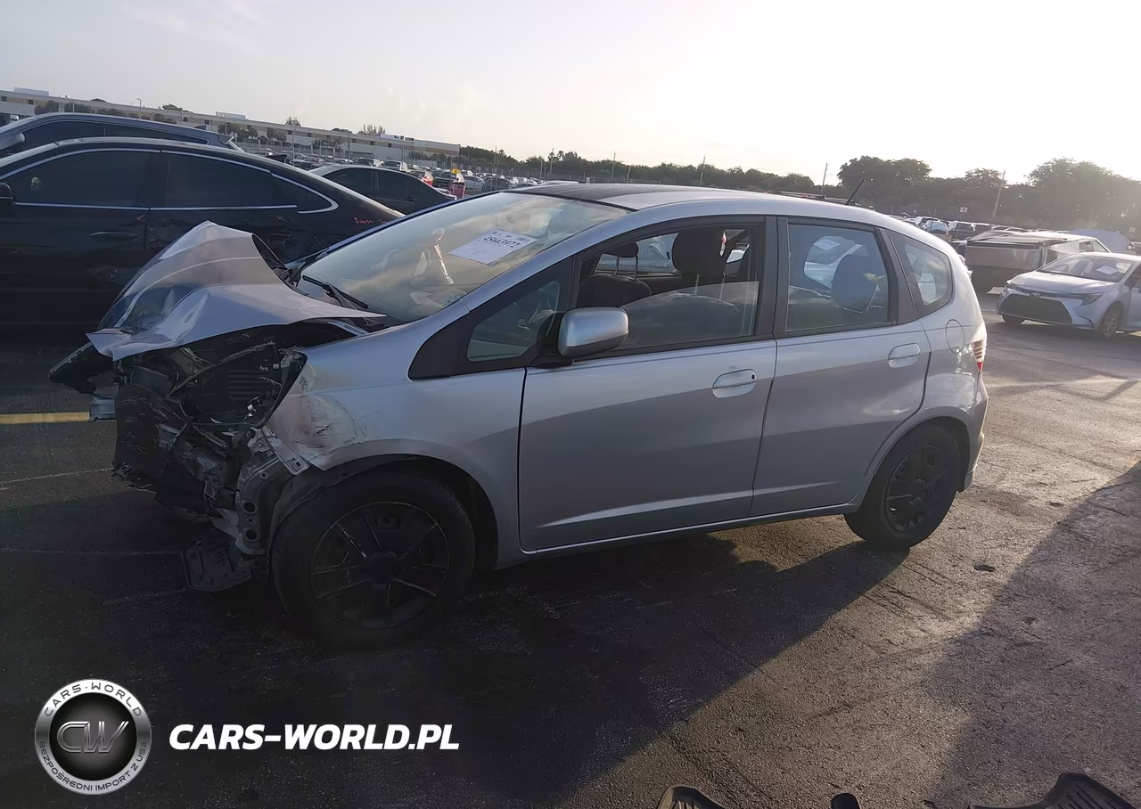 2013 Honda Fit VIN:JHMGE8H36DC057898 - 2
