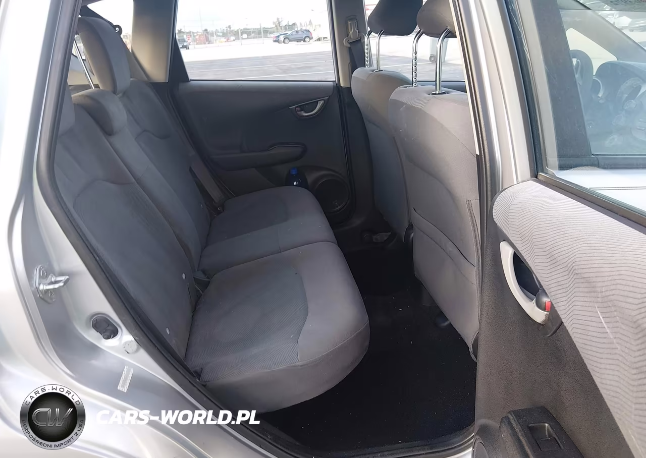 2013 Honda Fit VIN:JHMGE8H36DC057898 - 8