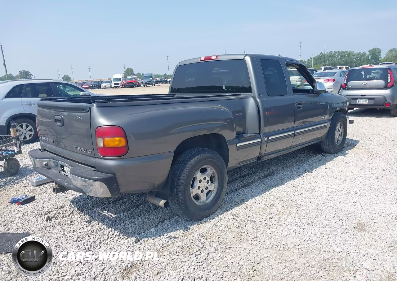 2000 Chevrolet Silverado 1500 Ls VIN:2GCEC19VXY1273321 - 4