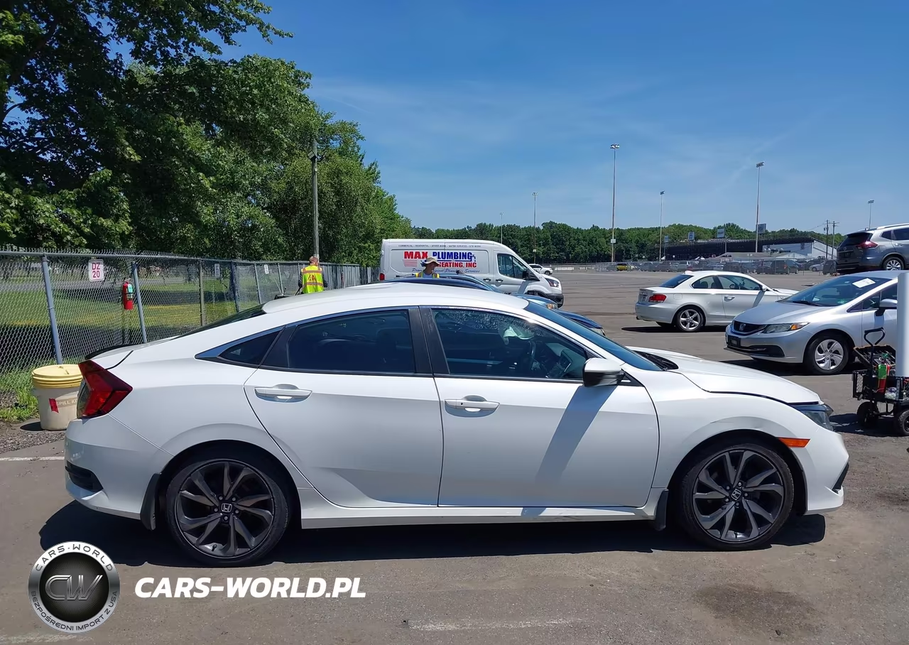 2020 Honda Civic Sport VIN:2HGFC2F81LH563814 - 13