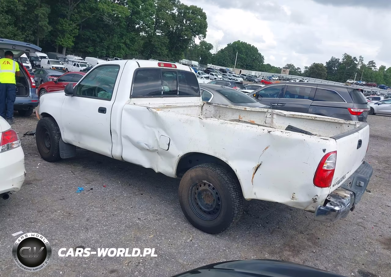 2005 Toyota Tundra Base V8 VIN:5TBJT32135S470037 - 3