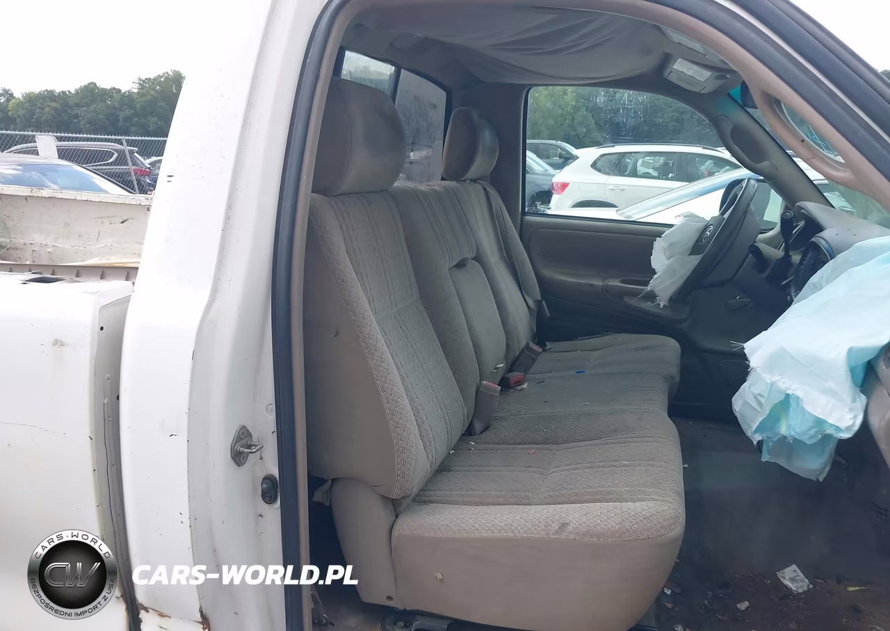 2005 Toyota Tundra Base V8 VIN:5TBJT32135S470037 - 8