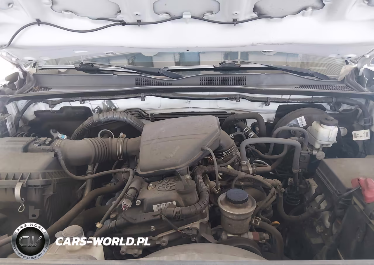 2019 Toyota Tacoma Sr VIN:5TFAX5GN0KX149906 - 10