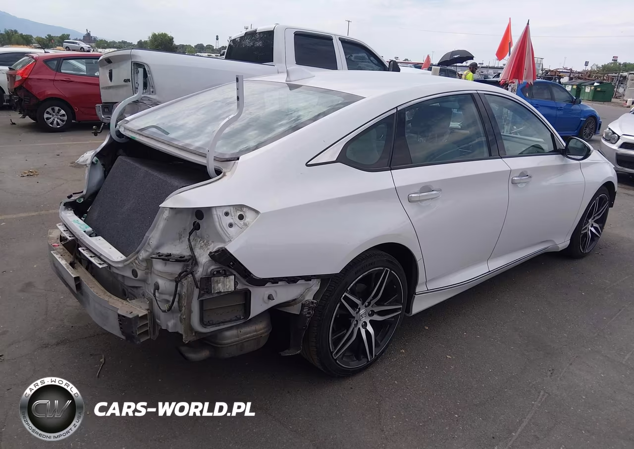 2022 Honda Accord Touring VIN:1HGCV2F97NA007935 - 4
