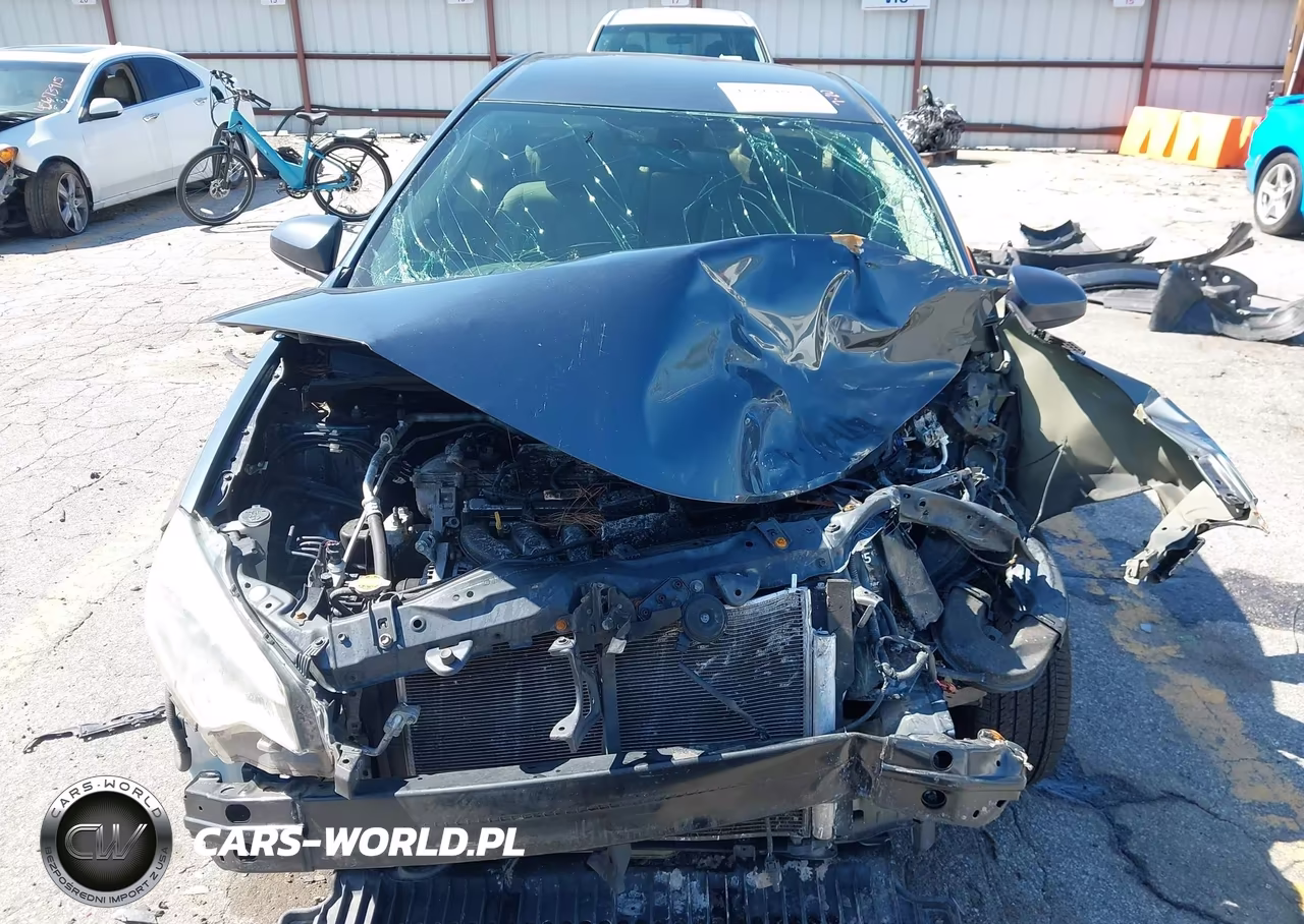 2015 Toyota Corolla Le VIN:2T1BURHE1FC421273 - 12