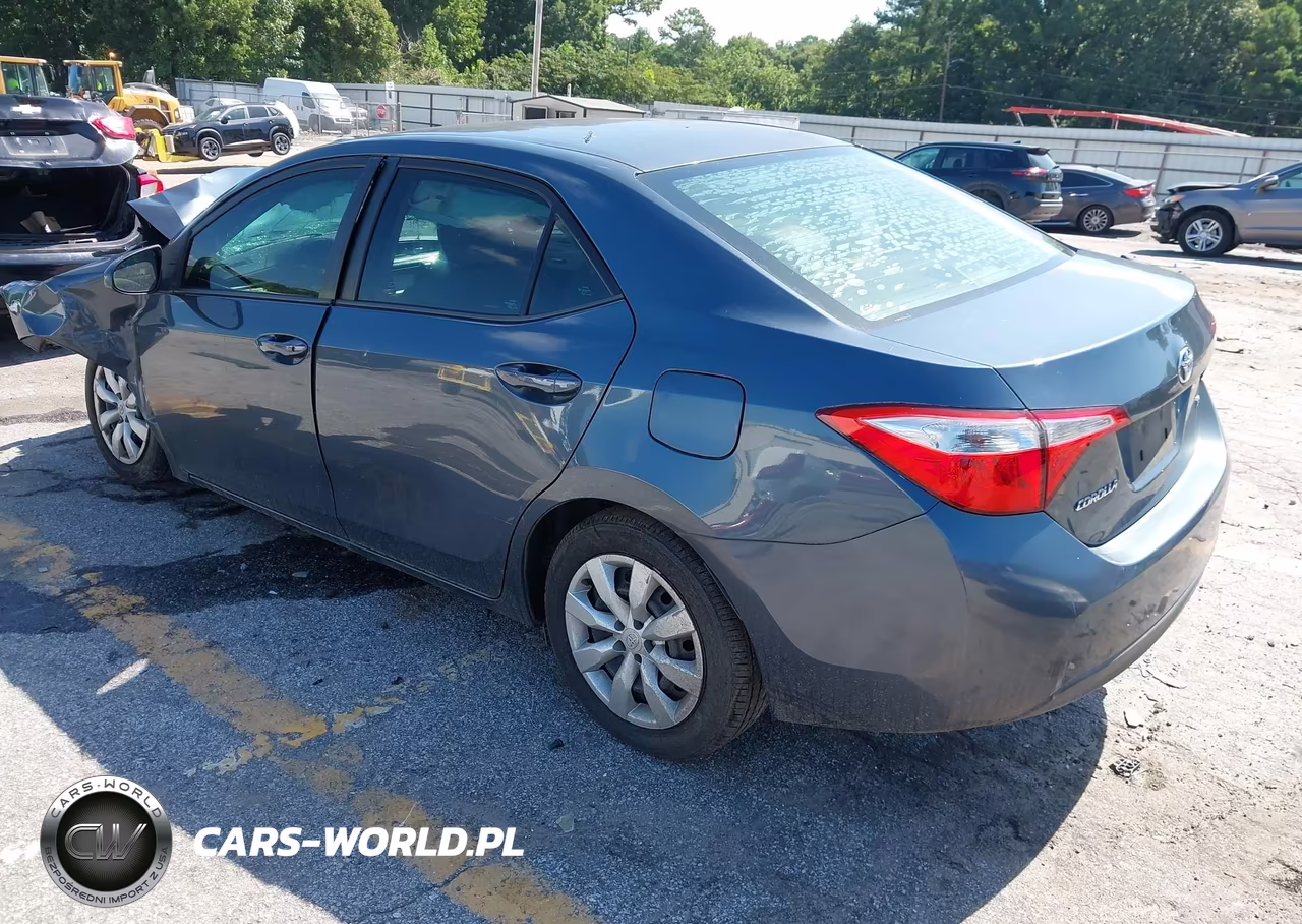 2015 Toyota Corolla Le VIN:2T1BURHE1FC421273 - 3
