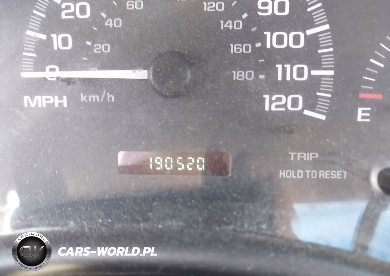 2001 Chevrolet Malibu VIN:1G1ND52J01M683057 - 16