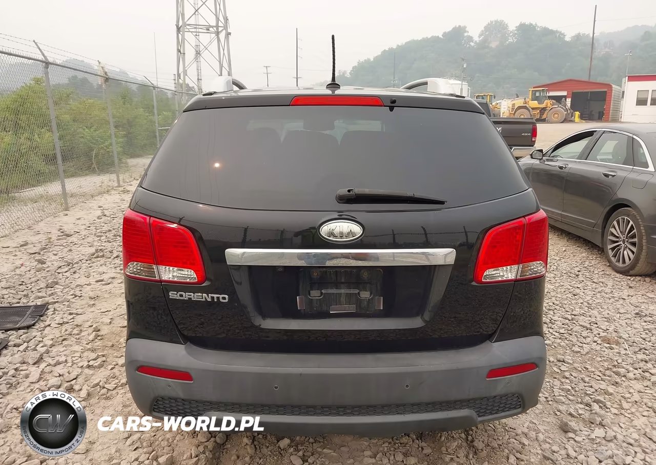 2011 Kia Sorento Lx VIN:5XYKT4A13BG071673 - 17