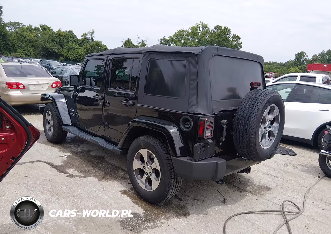 2017 Jeep Wrangler Unlimited Sahara VIN:1C4BJWEG4HL622352 - 3