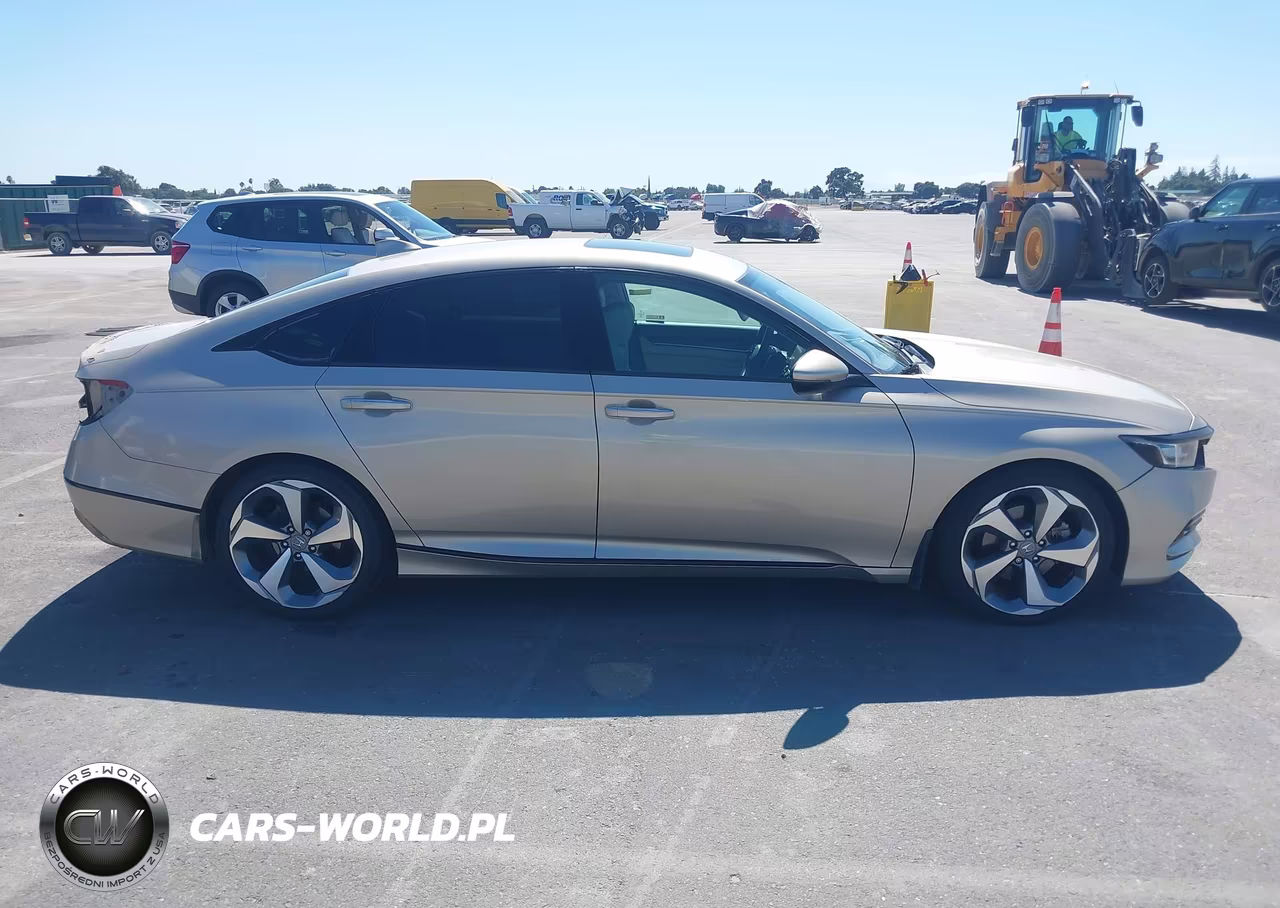 2018 Honda Accord Touring VIN:1HGCV1F97JA218024 - 14