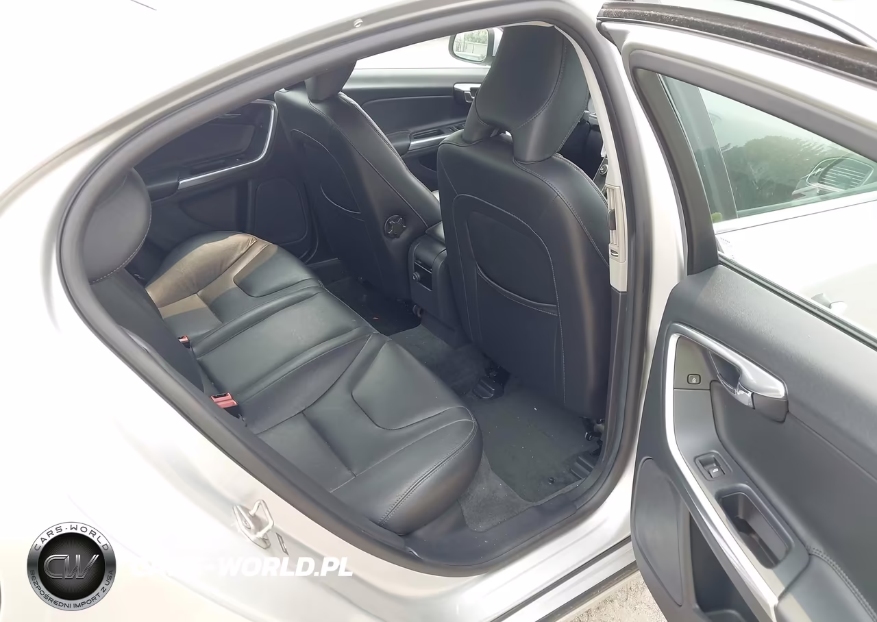 2015 Volvo S60 T5 Premier VIN:YV126MFB4F1305070 - 8