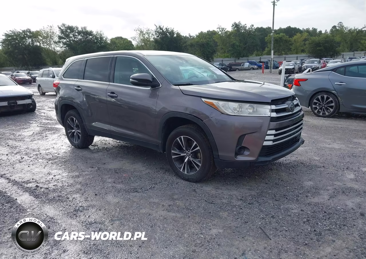 2019 Toyota Highlander Le – zdjęcie 1 z 16