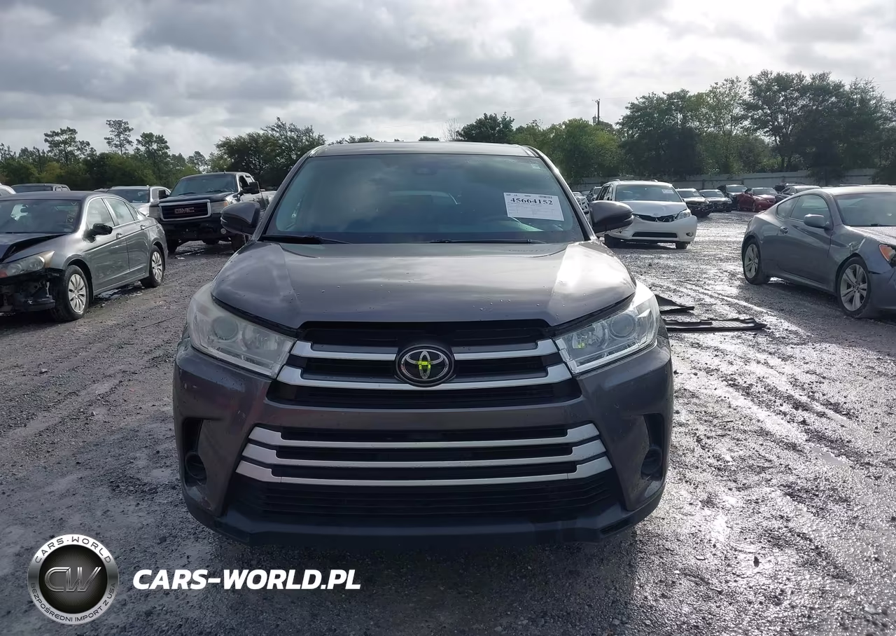 2019 Toyota Highlander Le VIN:5TDZZRFH6KS341661 - 12