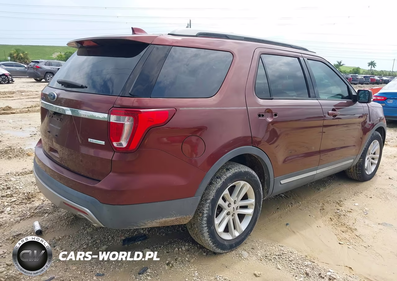 2016 Ford Explorer Xlt VIN:1FM5K7DH4GGC54963 - 4
