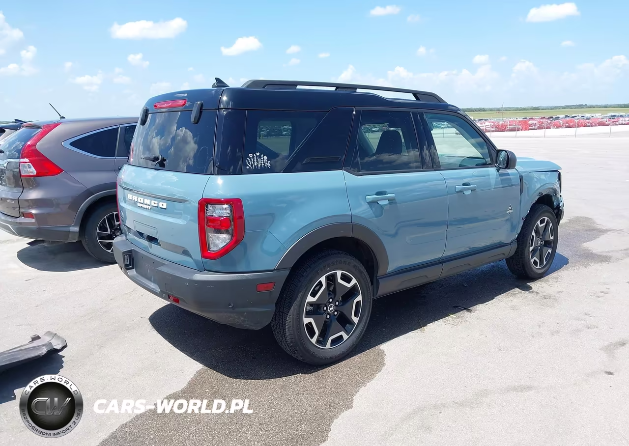 2021 Ford Bronco Sport Outer Banks VIN:3FMCR9C68MRA42991 - 4