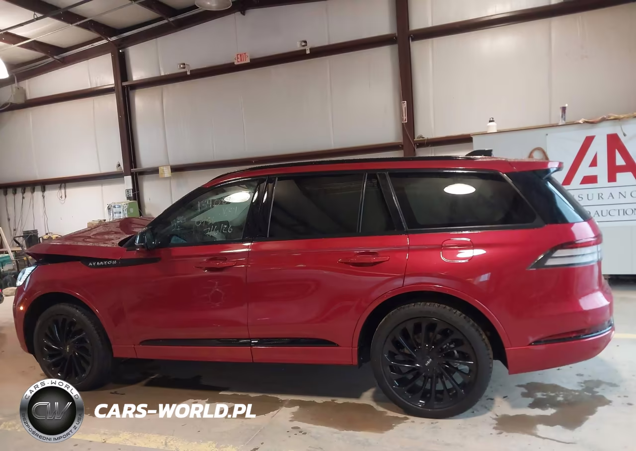 2026 Lincoln Aviator Reserve VIN:5LM5J7XC2TGL06486 - 14