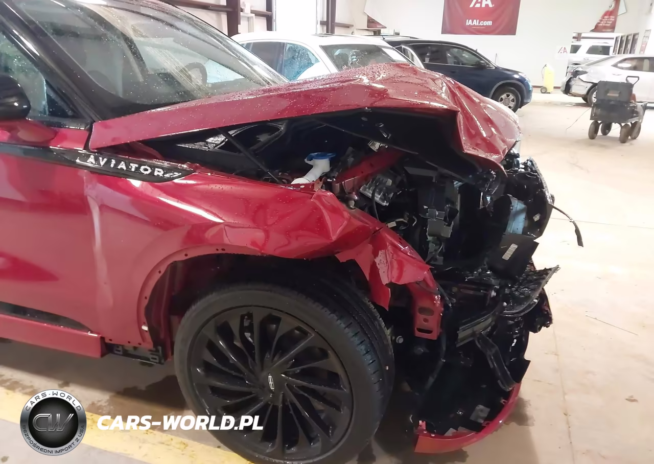2026 Lincoln Aviator Reserve VIN:5LM5J7XC2TGL06486 - 17