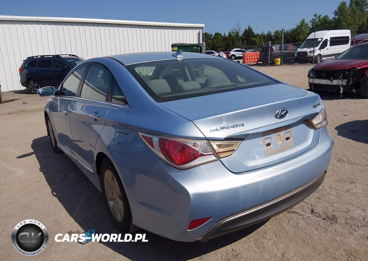 2011 Hyundai Sonata Hybrid VIN:KMHEC4A4XBA005480 - 3