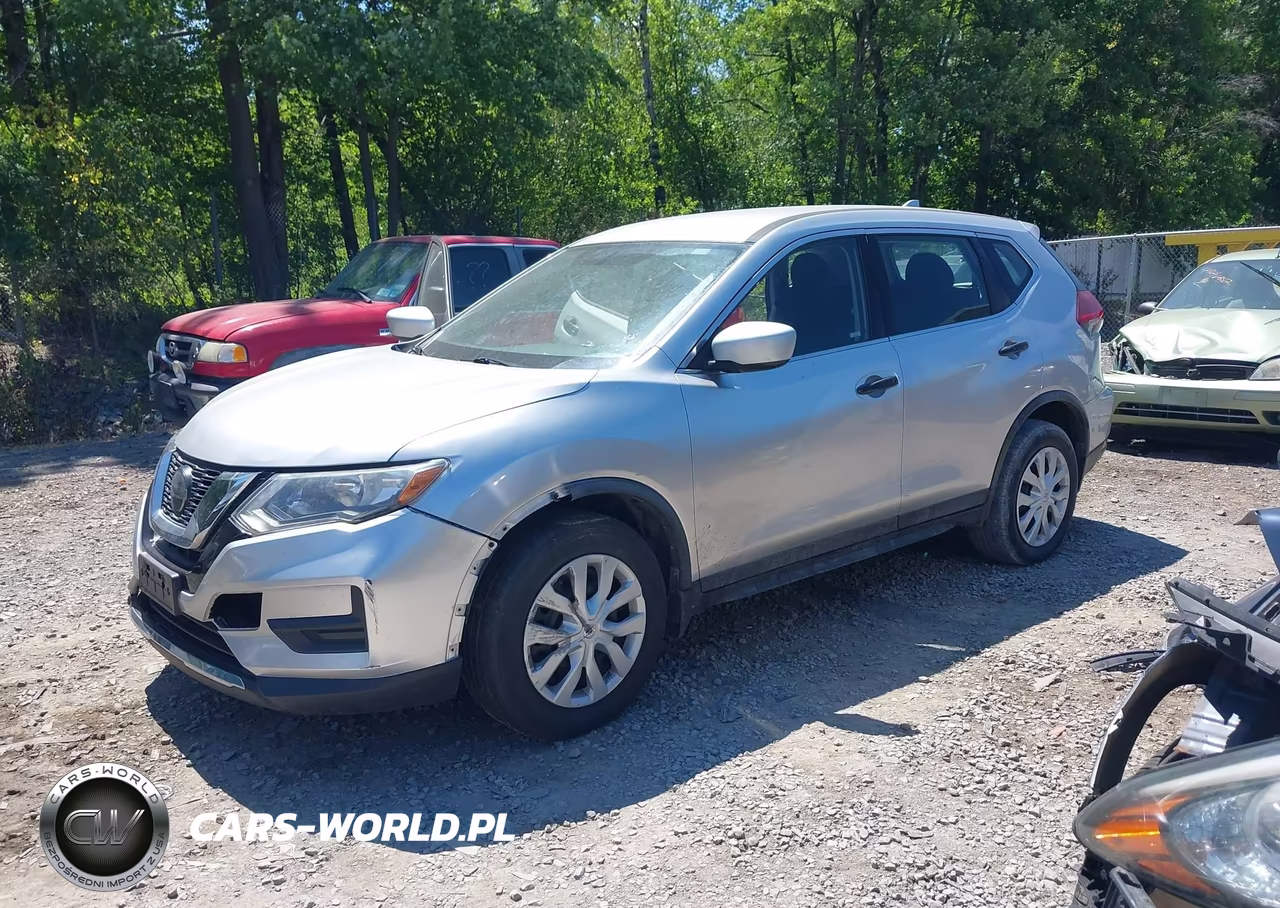 2018 Nissan Rogue S VIN:KNMAT2MT3JP621625 - 2