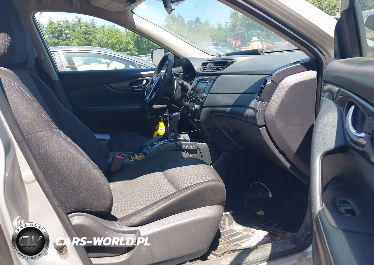 2018 Nissan Rogue S VIN:KNMAT2MT3JP621625 - 5