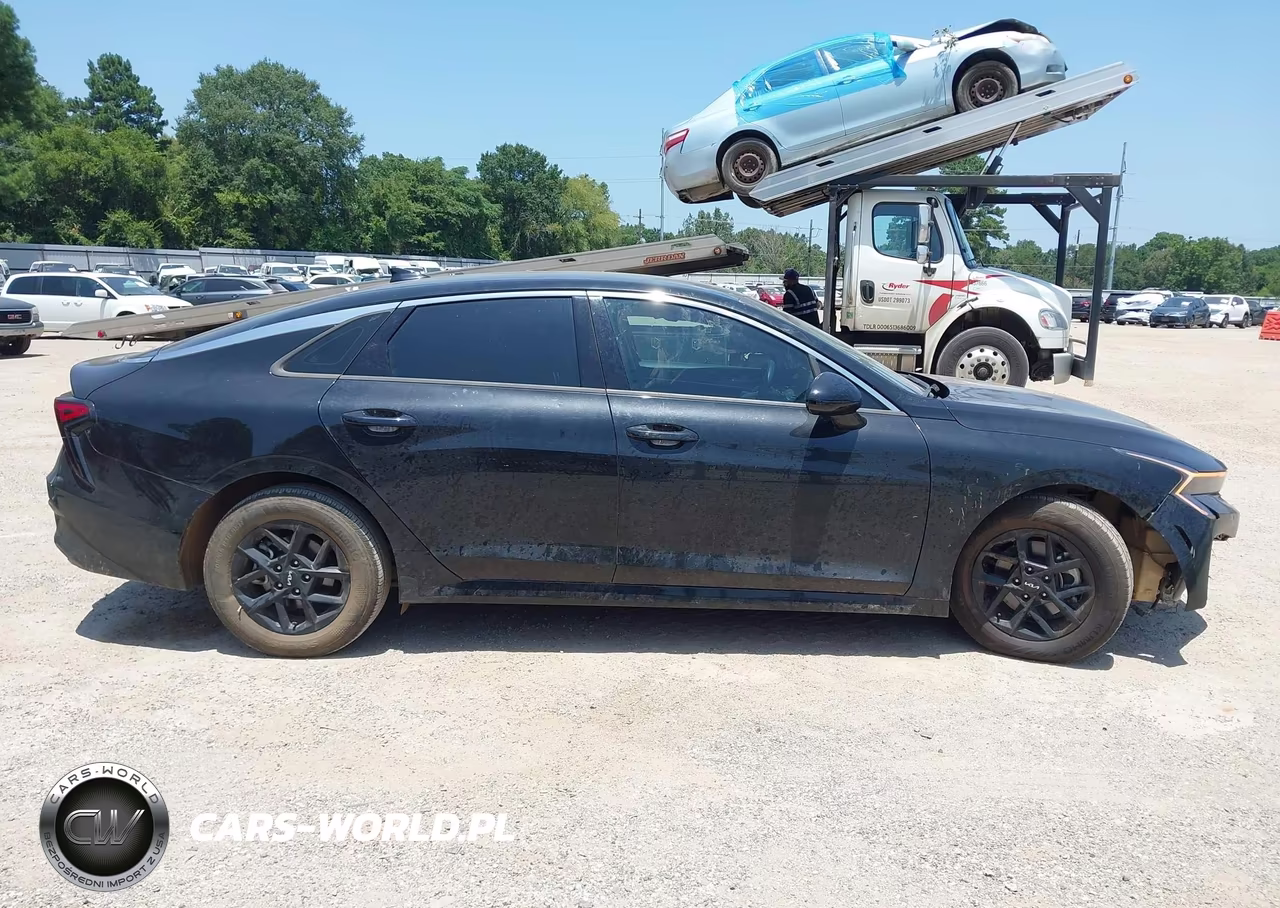 2025 Kia K5 Lxs VIN:KNAG24J76S5271434 - 13