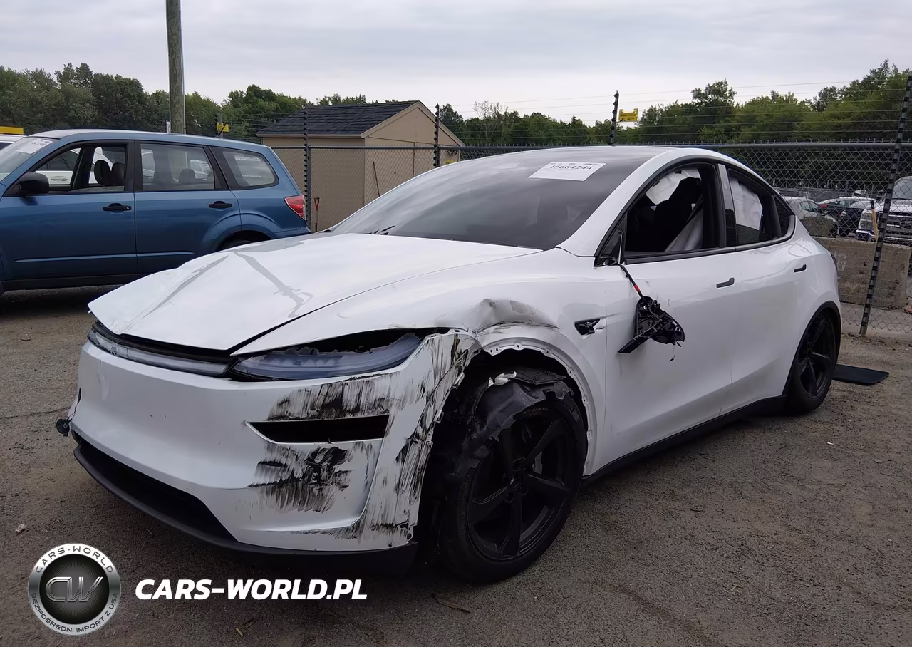 2026 Tesla Model Y All-Wheel Drive-Long Range Launch Series-Premium All-Wheel Drive VIN:7SAYGDEE6TA695326 - 2