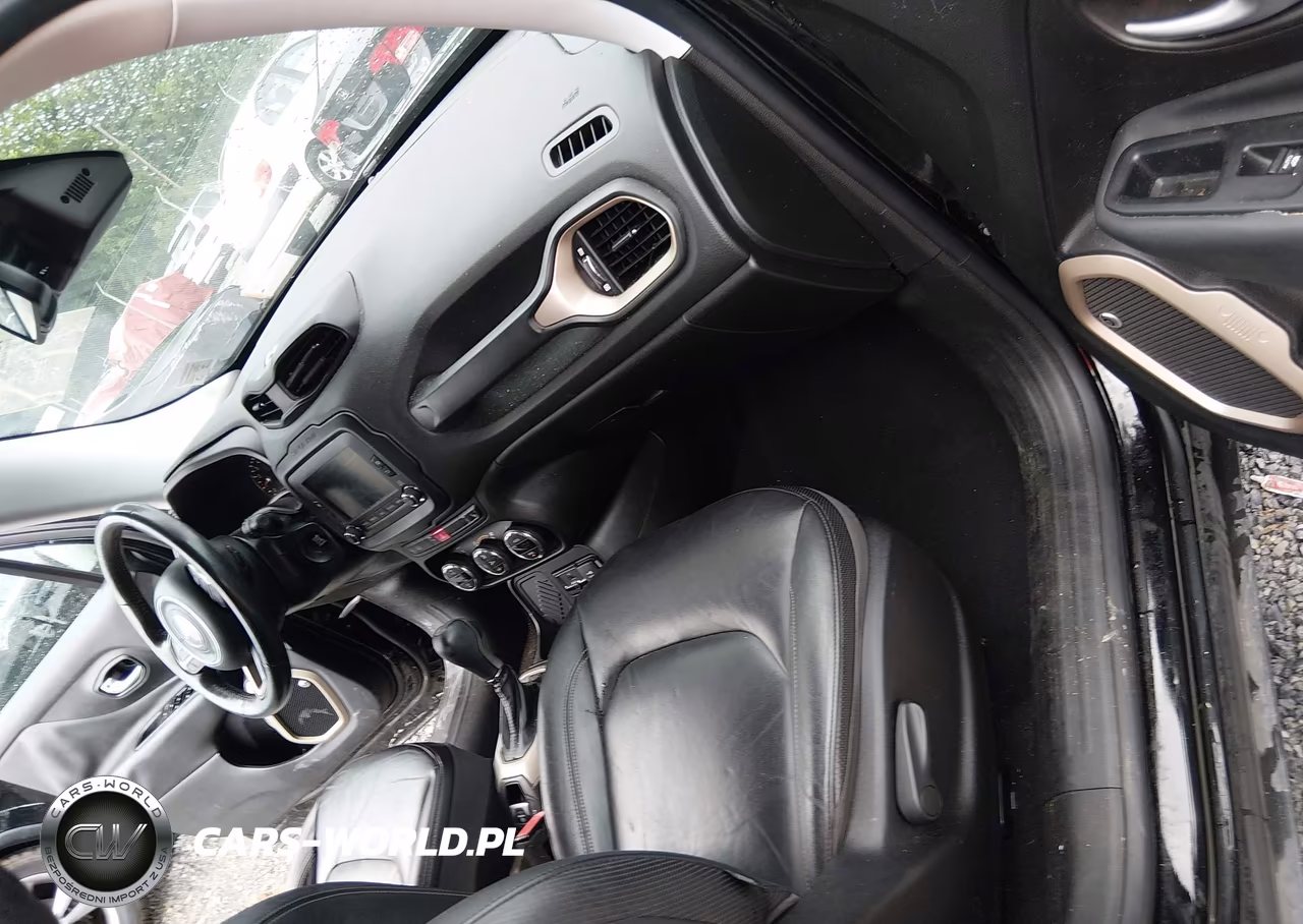 2017 Jeep Renegade Limited VIN:ZACCJADB3HPF32585 - 5