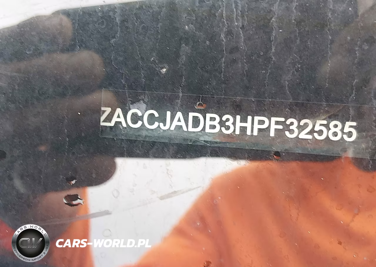2017 Jeep Renegade Limited VIN:ZACCJADB3HPF32585 - 9