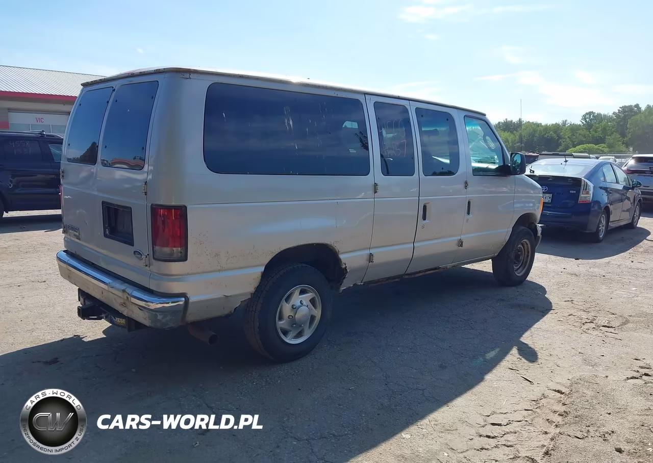 2007 Ford E-350 Super Duty Xl-Xlt VIN:1FBNE31L37DA84923 - 4