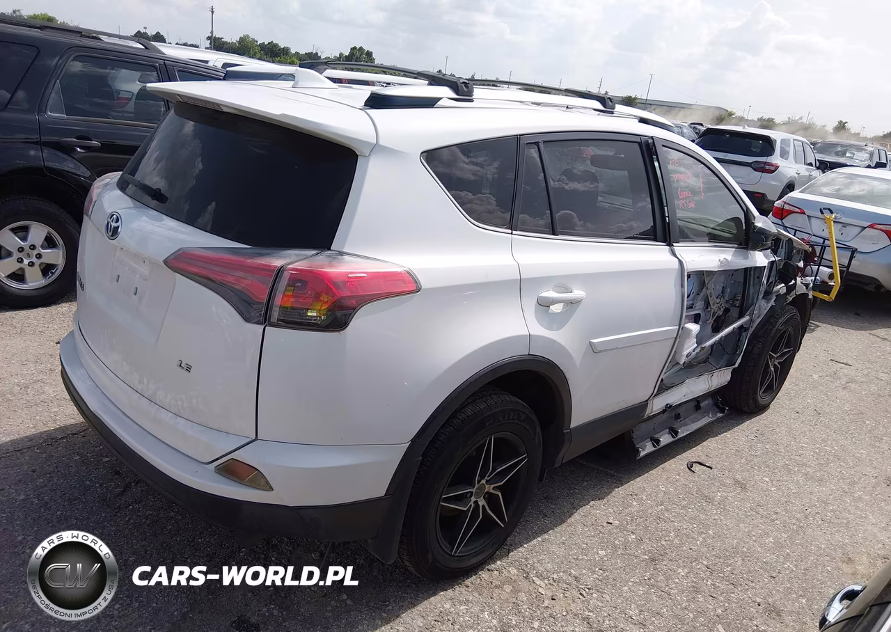 2016 Toyota Rav4 Le VIN:JTMZFREV6GD086495 - 4