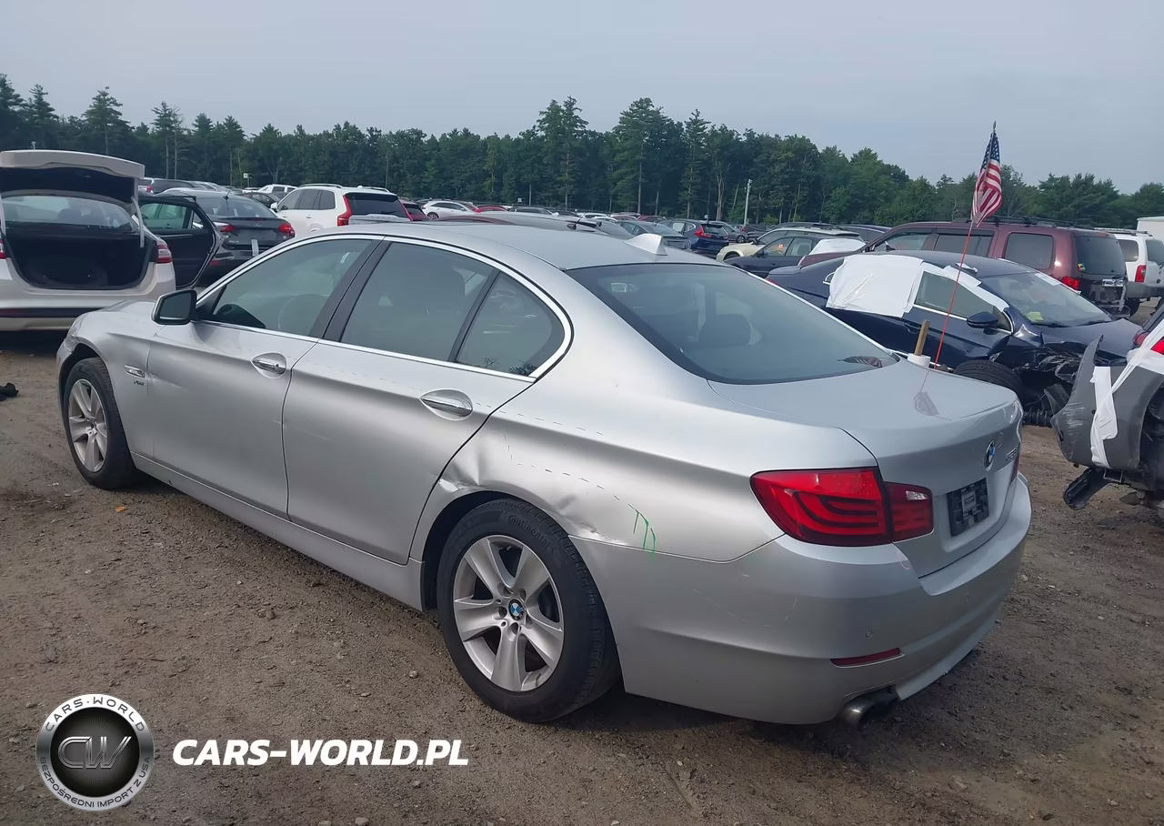 2012 BMW 528I xDrive VIN:WBAXH5C52CDW02162 - 3