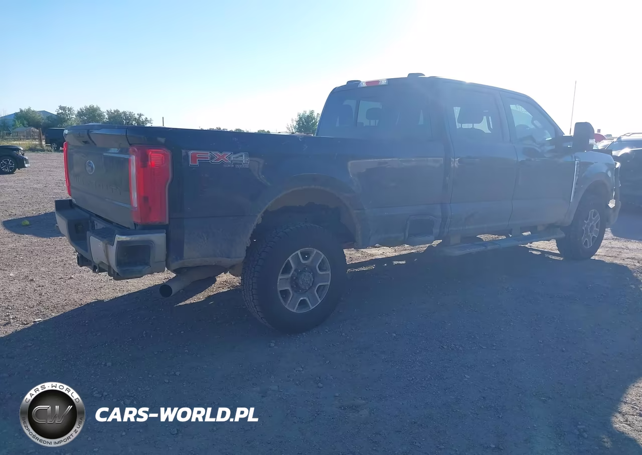 2025 Ford F-250 Xlt VIN:1FT7W2BN3SEE02103 - 4