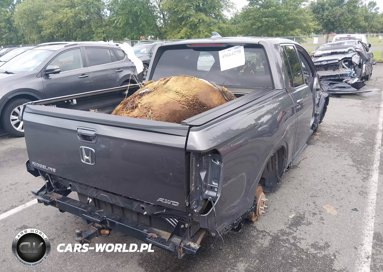 2017 Honda Ridgeline Rtl-T VIN:5FPYK3F64HB010643 - 4