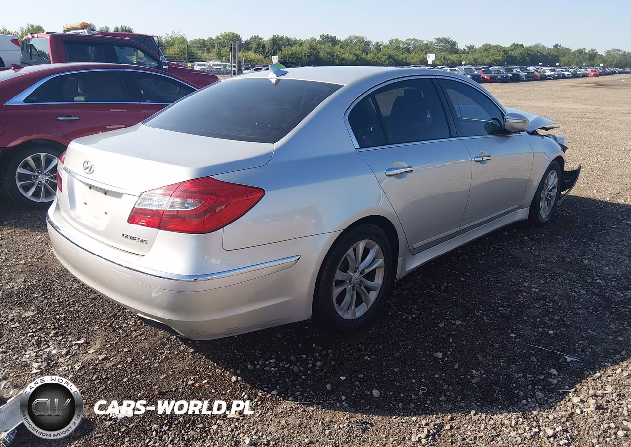 2012 Hyundai Genesis 3.8 VIN:KMHGC4DD0CU198033 - 4