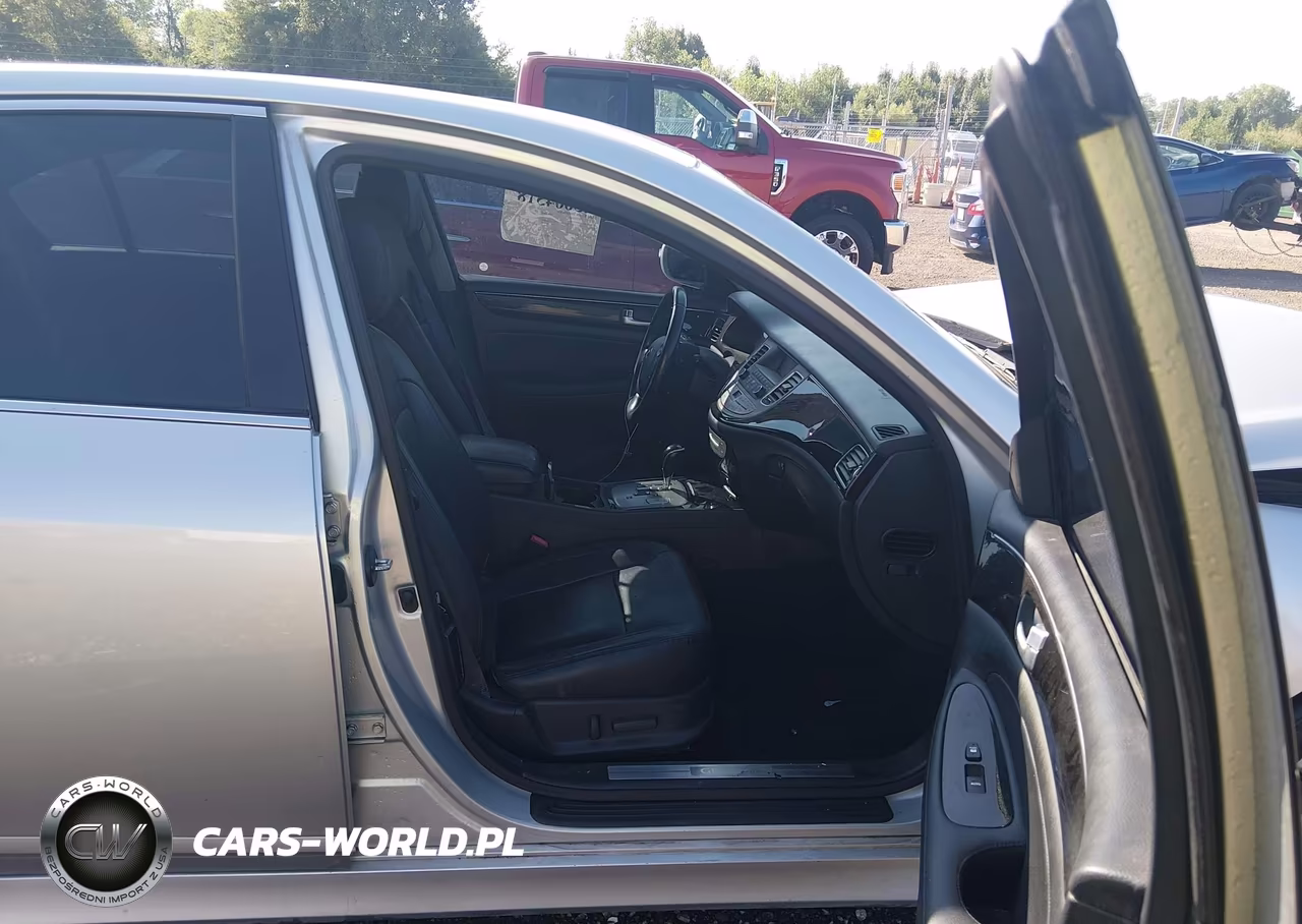 2012 Hyundai Genesis 3.8 VIN:KMHGC4DD0CU198033 - 5