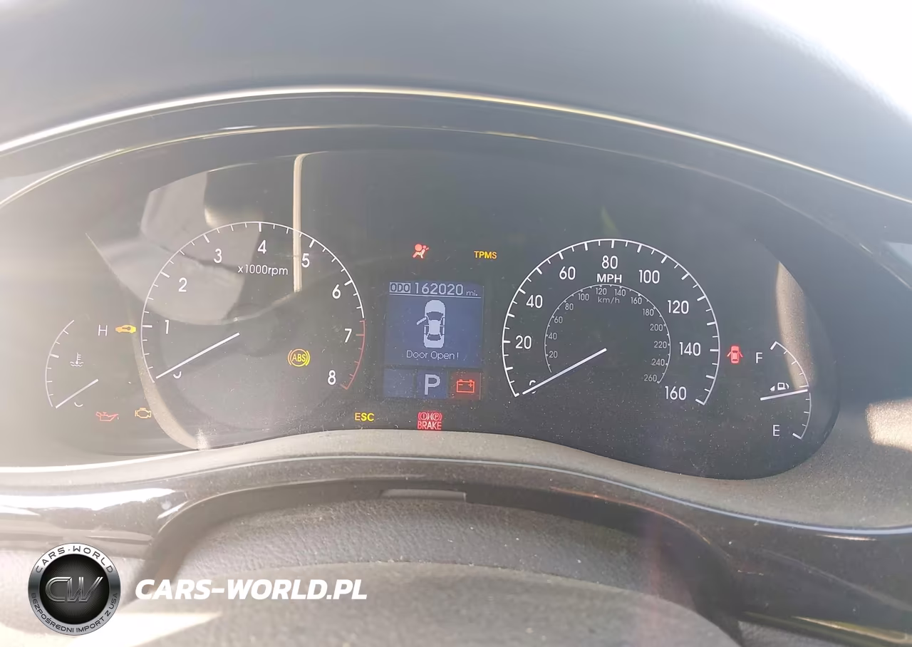 2012 Hyundai Genesis 3.8 VIN:KMHGC4DD0CU198033 - 7