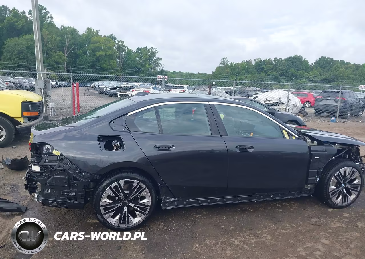 2026 BMW 530I xDrive VIN:WBA53FJ09TCW99255 - 14