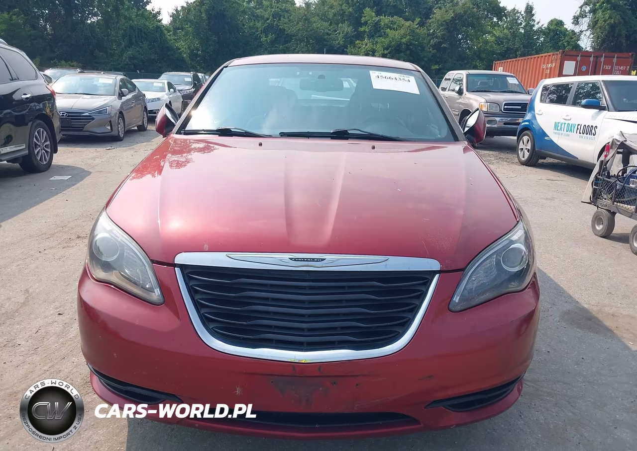 2014 Chrysler 200 Touring VIN:1C3CCBBGXEN118632 - 13