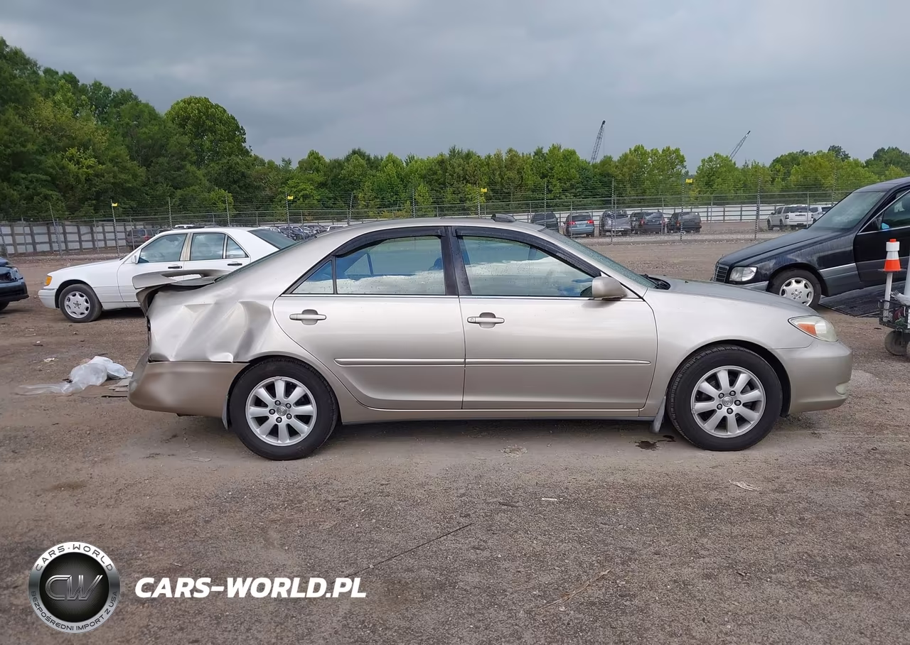2002 Toyota Camry Xle VIN:4T1BE30K12U587247 - 13